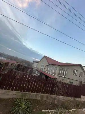 Vânzare, casă, 180 m², teren 6 ari, Ungheni