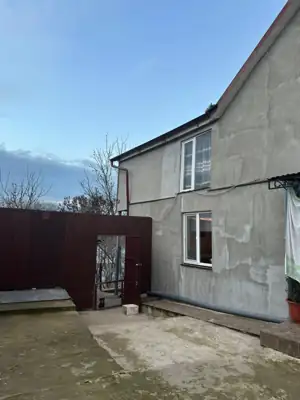 Vânzare, casă, 180 m², teren 6 ari, Ungheni