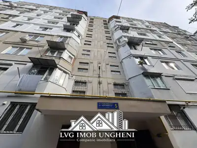 Vânzare apartament 3 camere, Ungheni