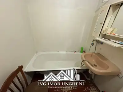 Vânzare apartament 3 camere, Ungheni