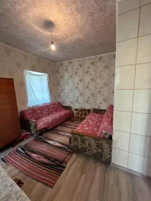 Vânzare, casă, 40 m², teren 18 ari, Ungheni