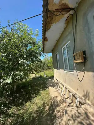 Vânzare, casă, 40 m², teren 18 ari, Ungheni