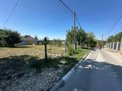 Vânzare teren pentru construcții 1E+1 ari, Ungheni