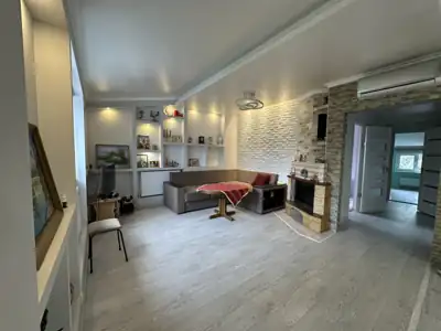 Vânzare apartament 5 camere, Ungheni