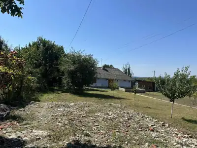 Vânzare teren pentru construcții 1E+1 ari, Ungheni