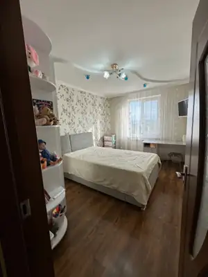 Vânzare apartament 4 camere, Ungheni